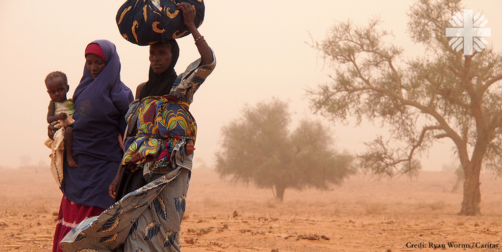 Imagen C. Mejorar la alimentación y las condiciones higiénico sanitarias de 750 hogares vulnerables desplazados por el conflicto de los Hauts Plateaux de Uvira y de 250 hogares de acogida vulnerables en Katobo, Ndegu y Mashuba con especial atención a las mujeres embarazadas y lactantes, Kivu del Sur, República Democrática del Congo