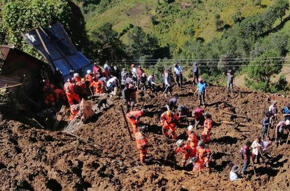 Imagen C. Reconstrucción educativa de las escuelas públicas afectadas por las tormentas Eta e Iota en el Departamento de Alta y Baja Verapaz, Guatemala